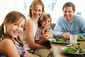 family-dinner-salads-smiles